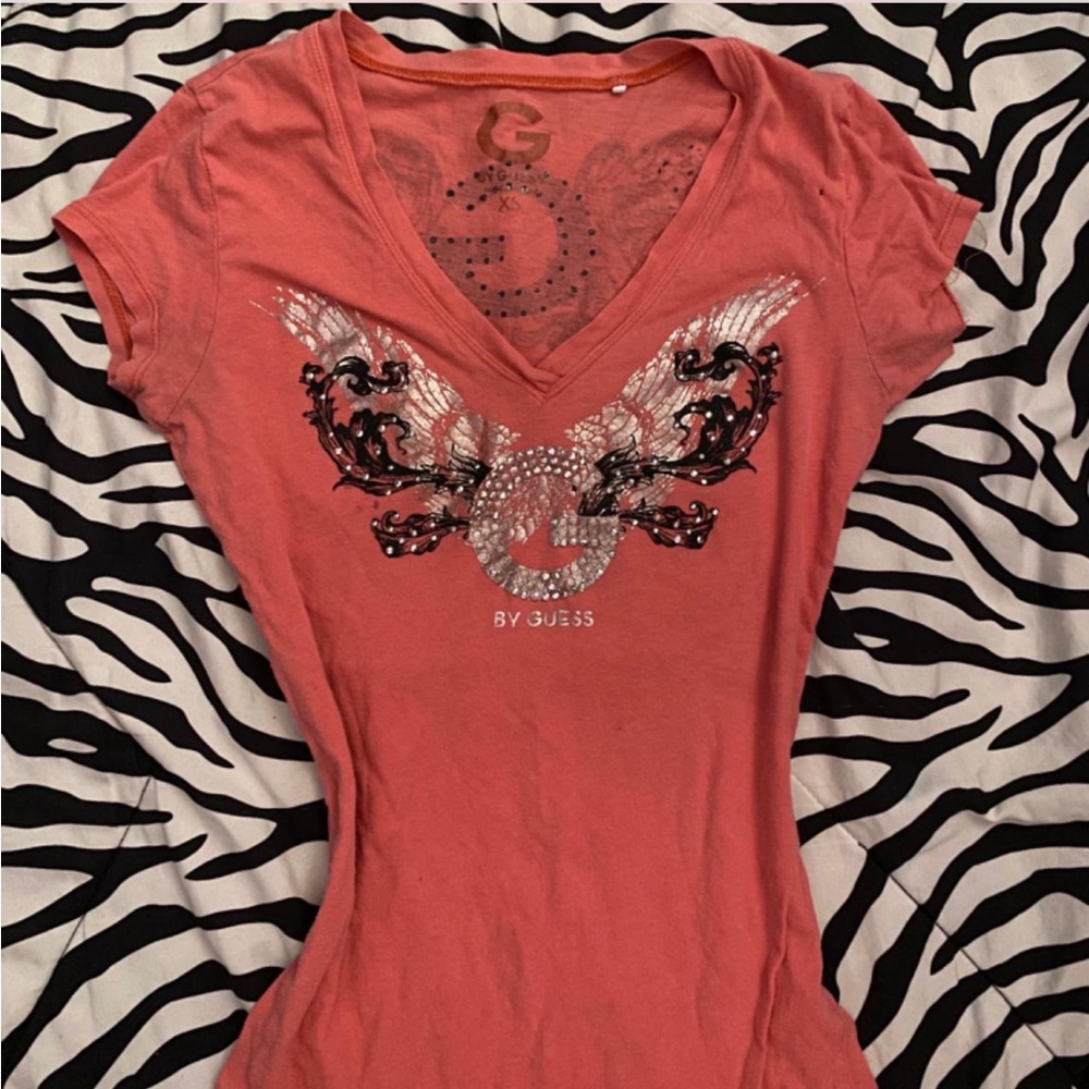 Guess Women's Coral y2k Embellished graphic Tee